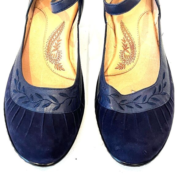 Sofft Navy Blue Suede Mary Janes Size 10 Leather Small Heel Ankle Strap - Picture 9 of 10